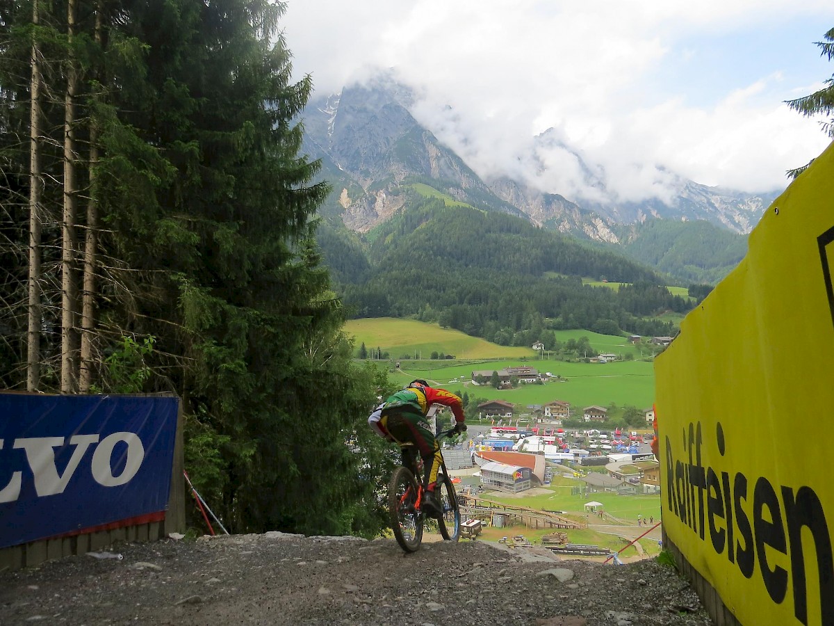 MTB Rider LIVESTREAM UCI Downhill World Cup Leogang