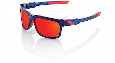 100% erweitert Brillensortiment