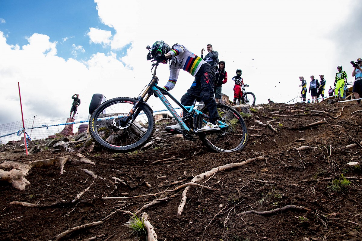 uci downhill world champs