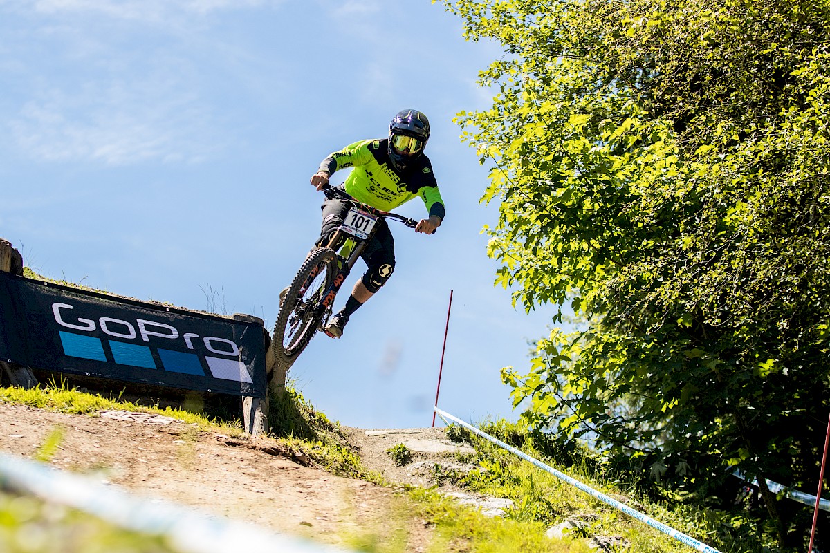 uci downhill world championships