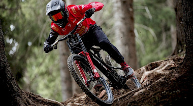 PIRELLI CYCLING ERNEUERT SEINE SCORPION-PRODUKTFAMILIE KOMPLETT VOM TRAIL BIS ZUM DOWNHILL-RENNSPORT