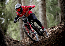 PIRELLI CYCLING ERNEUERT SEINE SCORPION-PRODUKTFAMILIE KOMPLETT VOM TRAIL BIS ZUM DOWNHILL-RENNSPORT